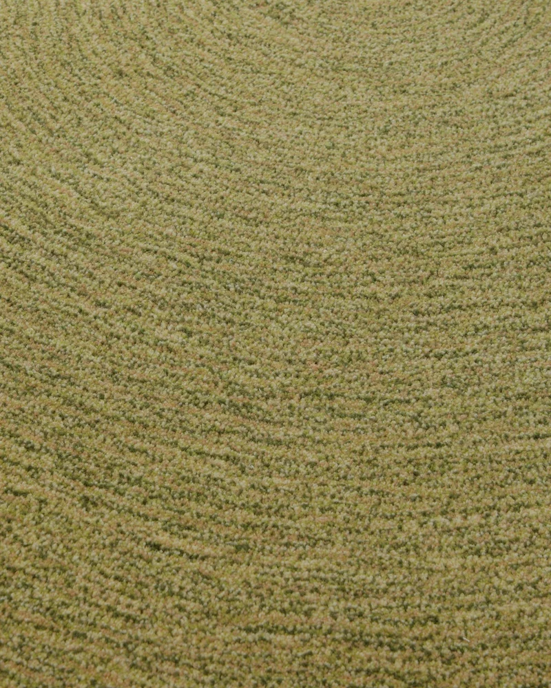 Kreiswirbel in Oliv - Handtuft Wolle 160 x 230 cm