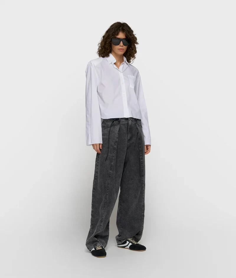 10DAYS AMSTERDAM Cropped Bluse mit Schulterpolster White