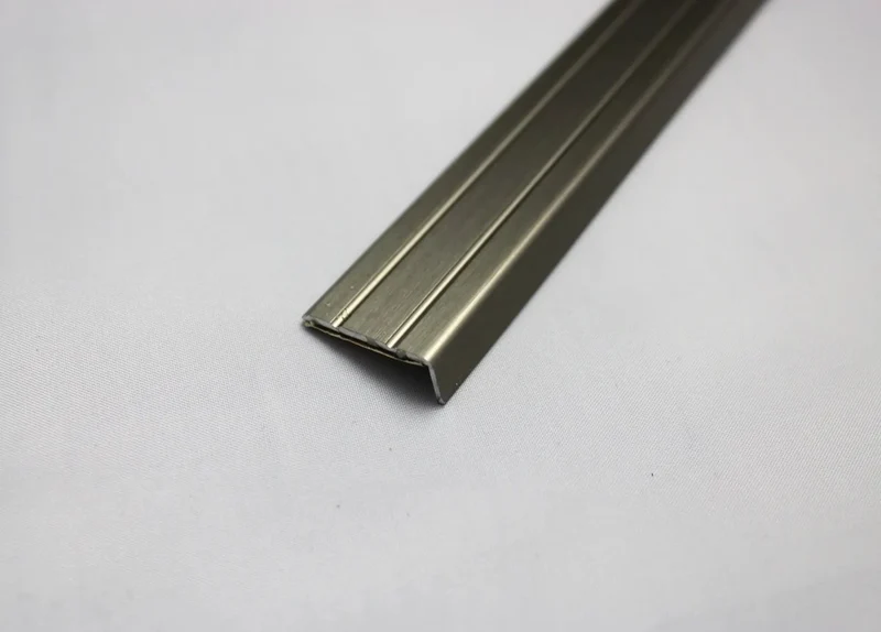 Profil Repac 23/8 Abschluss Edelstahl Design 100 cm