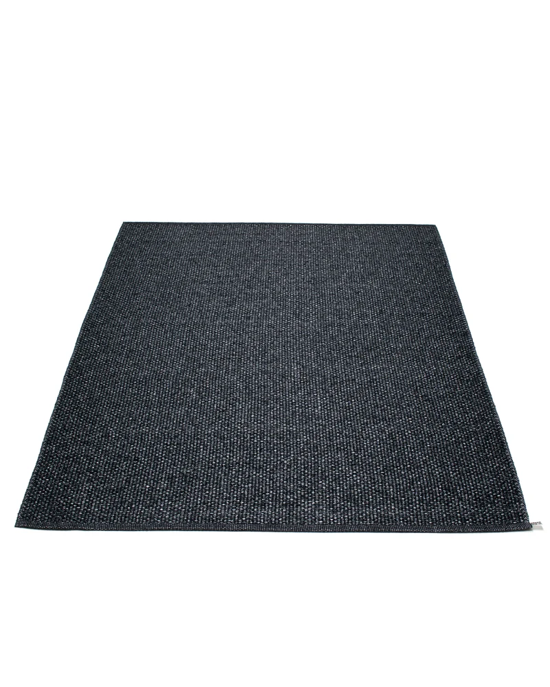SVEA Black - Area Rug