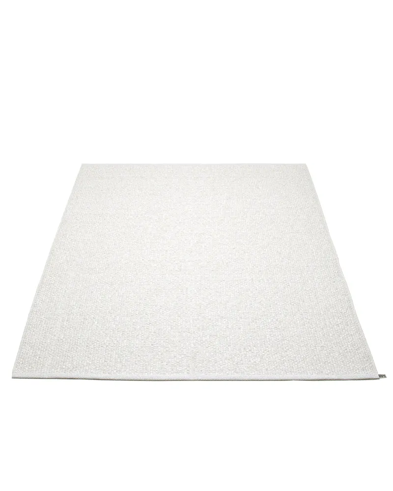 SVEA White - Area Rug