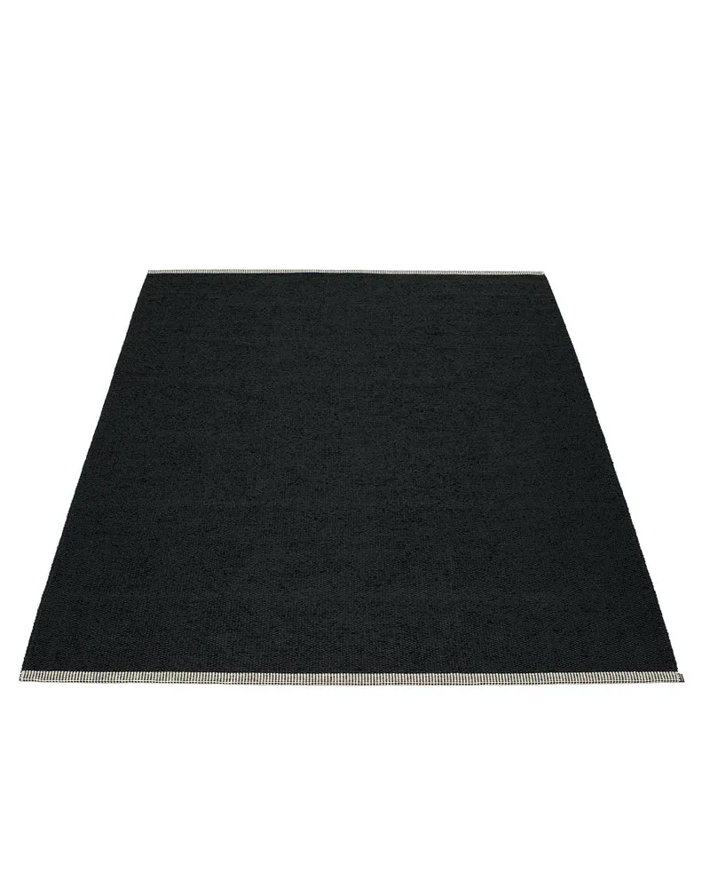 MONO Black - Area Rug