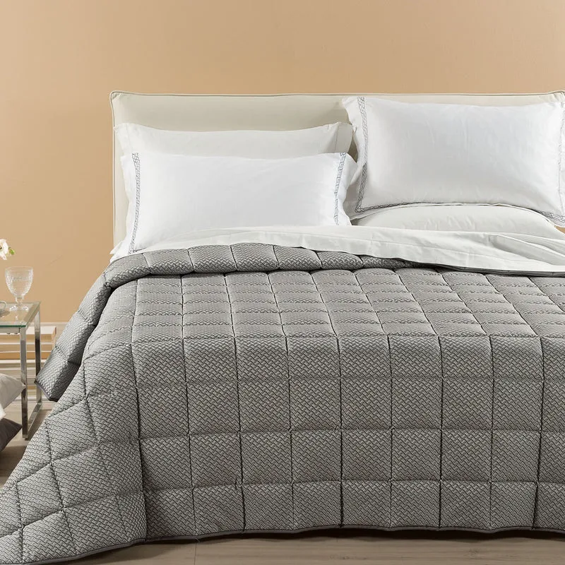 Trapunta Leggerissima luce in Raso Jacquard 200 gr/mq
