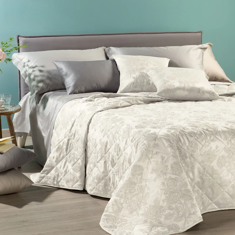 Copriletto Trapuntato in Raso Jacquard Roseto Dreaming Shabby Chic