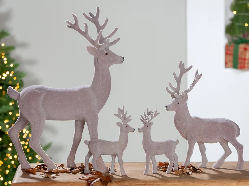 Winterhirsch „Edgar“ – Dekofigur, grau, samtige Oberfläche