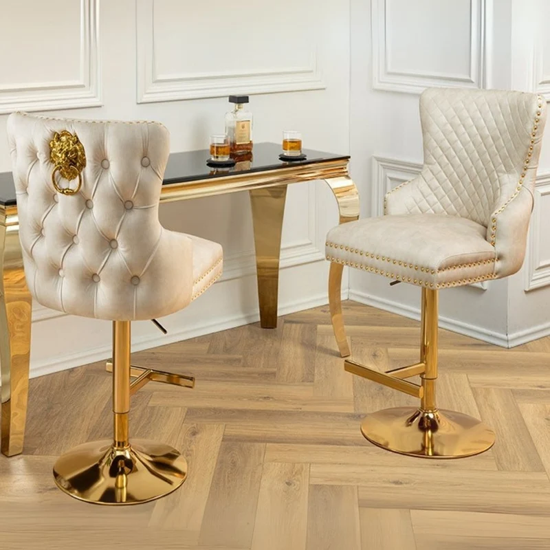 Edler höhenverstellbarer Barstuhl LEON Samt beige Edelstahl Löwenkopf