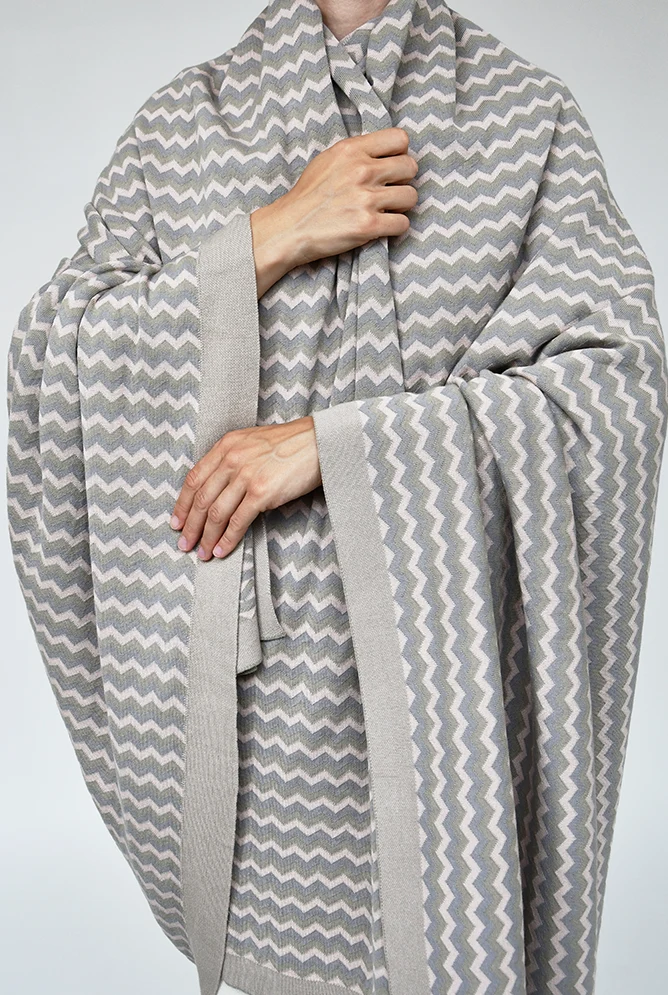 Knit Cotton Blanket "ZigZag Rose" by Michele Rondelli