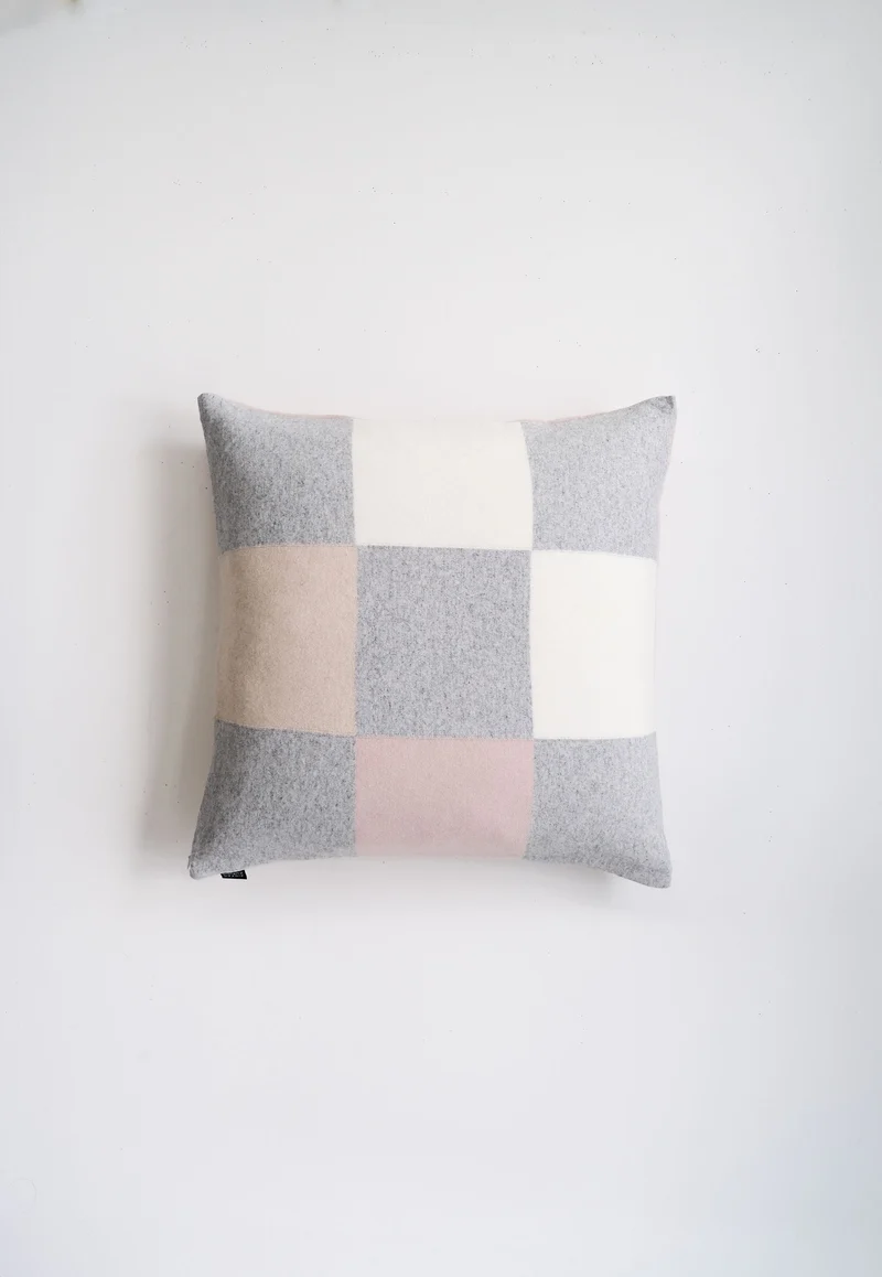 Cushion Cashmere and Merino Wool - Grey Check
