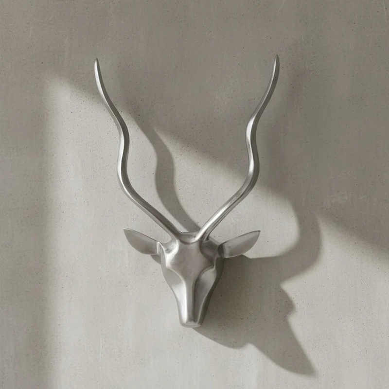 Wanddeko Hirschgeweih Aluminium silberfarben 33x54x4 cm modern handgefertigt