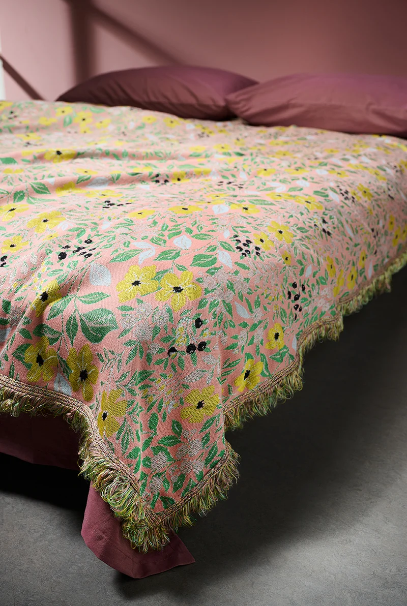 Carmelina Blanket or Bedspread - Green Bloom