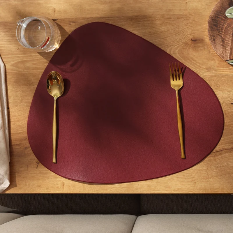 Trigonal Placemats, Set of 2 - Burgundy