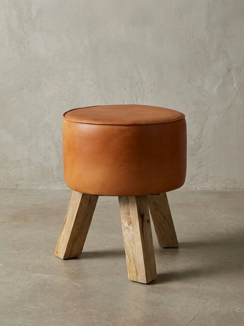 Sitzhocker – Ziegenleder/Holz, 45 cm, Country-Stil