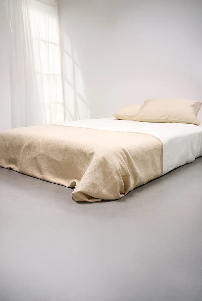 NESSO Bedspread in Sand