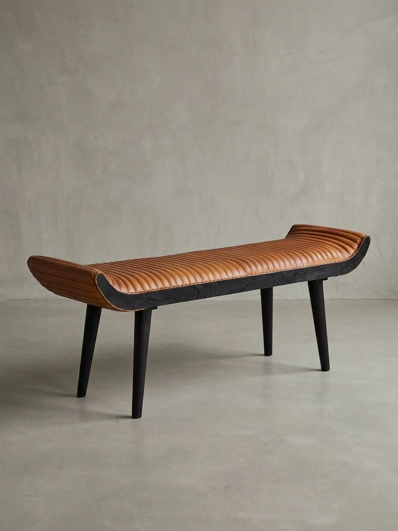 Sitzbank – Echtleder, 125x51x38 cm, Nietenrand, Massivholzbeine