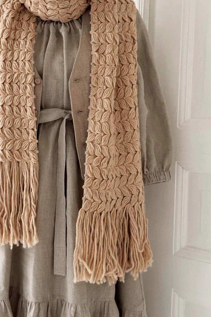 Strickschal ARIKA mit Wolle – BYPIAS