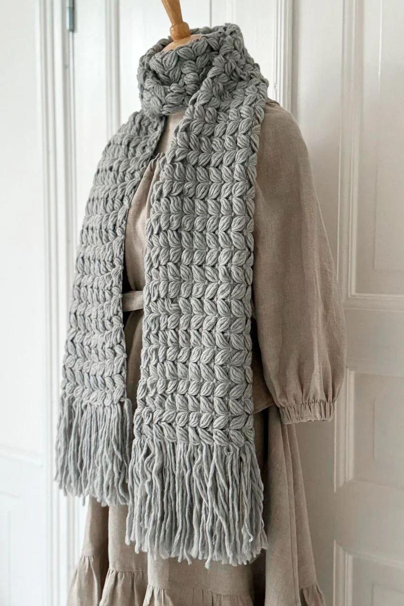 Strickschal ARIKA mit Wolle – BYPIAS