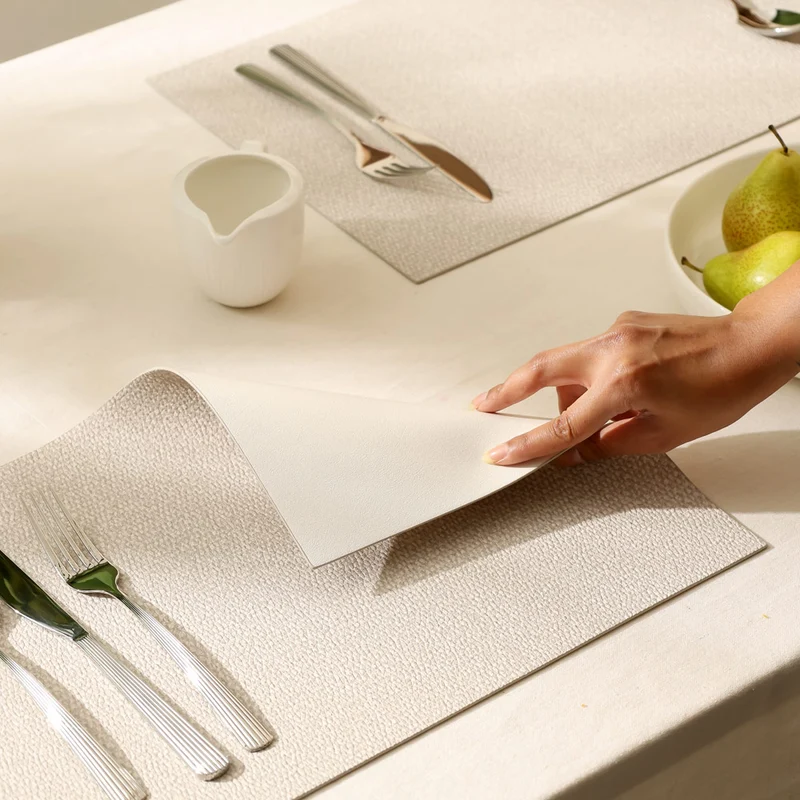 Silkstone Reversible Mats, Set of 6 - Milk White